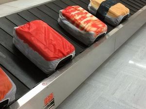 10 Kejadian Aneh yang Cuma Ada di Bandara