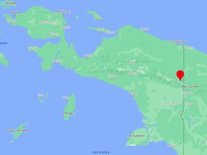 Gugur di Kiwirok, Jenazah Bharada Muhammad Kurniadi Diterbangkan ke Sentani Gugur di Kiwirok, Jenazah Bharada Muhammad Kurniadi Diterbangkan ke Sentani
