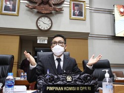 Ketua Komisi III DPR Apresiasi Gerak Cepat Kapolri Tindak Pinjol