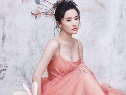 8 Pesona Liu Yifei, Bidadari dari China Saat Pemotretan untuk Louis Vuitton