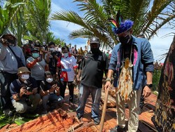 Kampung Terapung Jadi Desa Wisata, Sandi Jadi Menteri Pertama yang Datang