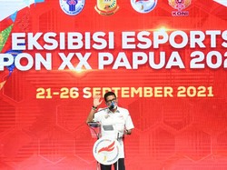 Sandiaga Uno Buka Eksibisi Esports PON Papua