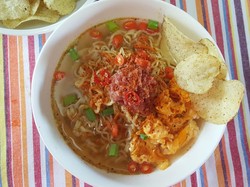 Resep Mie Instan Kuah Cabe Super Pedas yang Bikin Mata Melek
