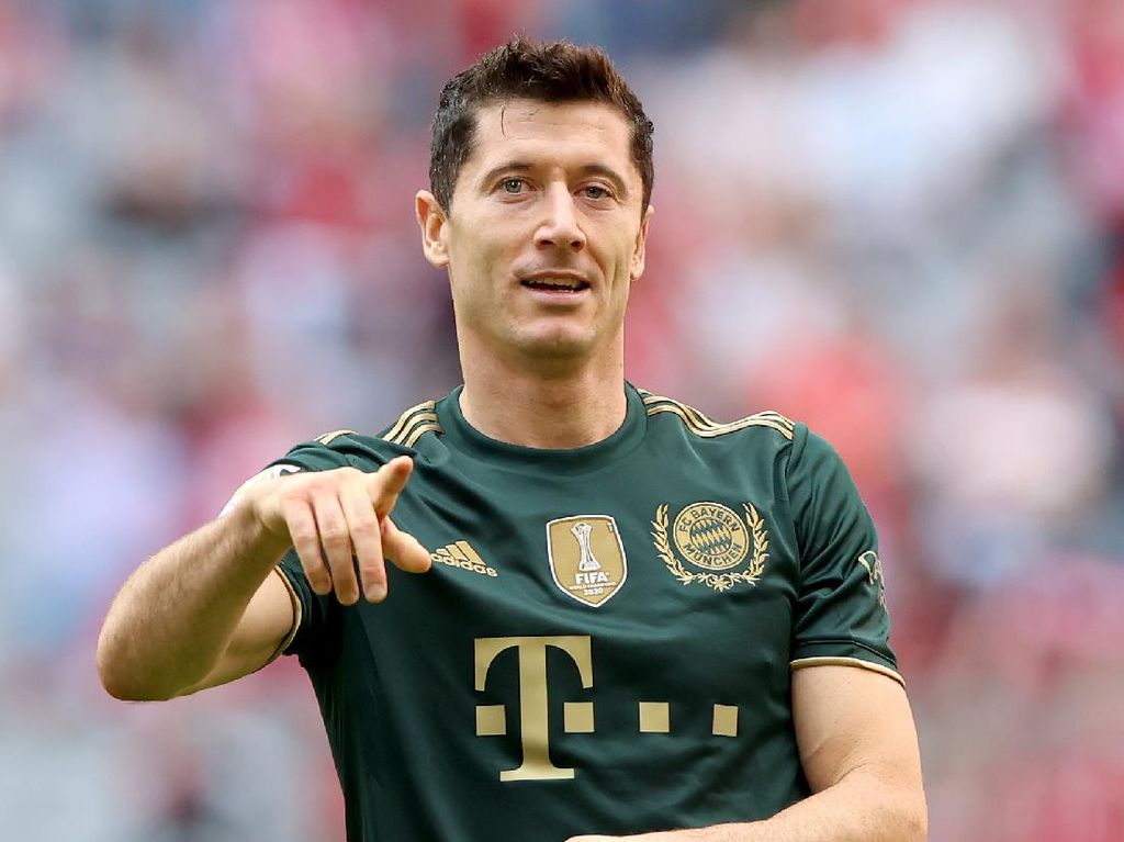 Panggil Aku Robert Lewangoldski! Panggil Aku Robert Lewangoldski!