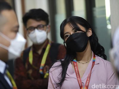 Tyna Kanna Minta Doa, Irit Bicara