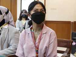 Tyna Kanna Tak Ingin Perceraiannya dengan Kenang Mirdad Jadi Konsumsi Publik