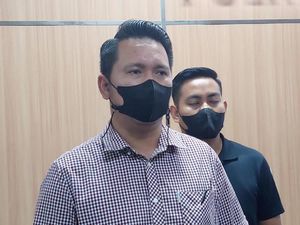 Bos PT ASA Tersangka Penimbun Obat COVID di Jakbar Diserahkan ke Jaksa Bos PT ASA Tersangka Penimbun Obat COVID di Jakbar Diserahkan ke Jaksa