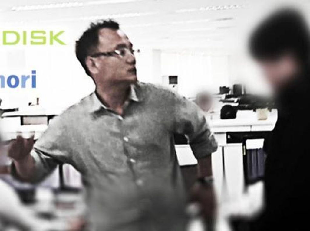 CEO WeDisk yang Jadi Inspirasi Taxi Driver, Bunuh Ayam Buat Hiburan CEO WeDisk yang Jadi Inspirasi Taxi Driver, Bunuh Ayam Buat Hiburan