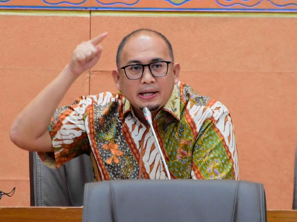 Bio Farma Produksi 20 Juta Dosis IndoVac, Andre Rosiade Ingatkan Bakal Mubazir Bio Farma Produksi 20 Juta Dosis IndoVac, Andre Rosiade Ingatkan Bakal Mubazir