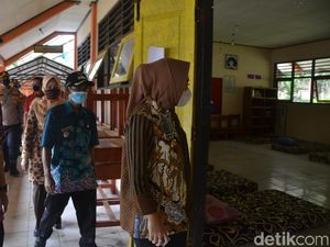 90 Siswa SMP Kena Corona, Uji Coba PTM di Purbalingga Ditunda 90 Siswa SMP Kena Corona, Uji Coba PTM di Purbalingga Ditunda