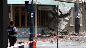 Diguncang Gempa Langka, Area Perbelanjaan di Melbourne Porak Poranda