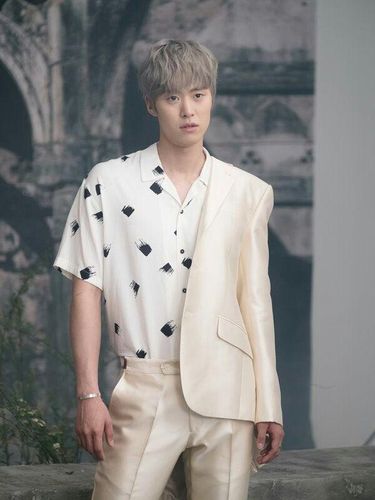 Gong Myung Curi Perhatian di Lovers of The Red Sky, Kenalan Lebih Dekat Yuk!