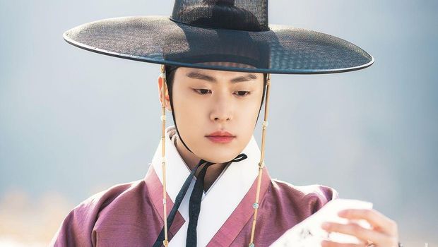 Gong Myung Curi Perhatian di Lovers of The Red Sky, Kenalan Lebih Dekat Yuk!