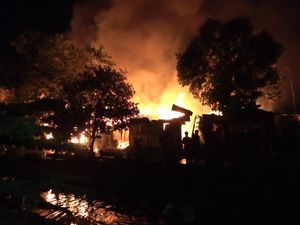 11 Rumah di Perumahan Padat Makassar Terbakar