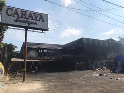 Polisi Selidiki Penyebab Kebakaran Toko Swalayan di Cilandak Jaksel