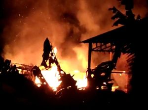 Pabrik Pupuk di Sukabumi Terbakar Hebat, Warga Sempat Dengar Suara Ledakan