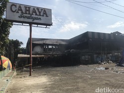 Kondisi Terkini Toko Swalayan di Cilandak Jaksel yang Hangus Terbakar