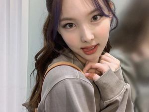 8 Potret Cantiknya Nayeon TWICE, Idol K-Pop yang Ultah ke-25