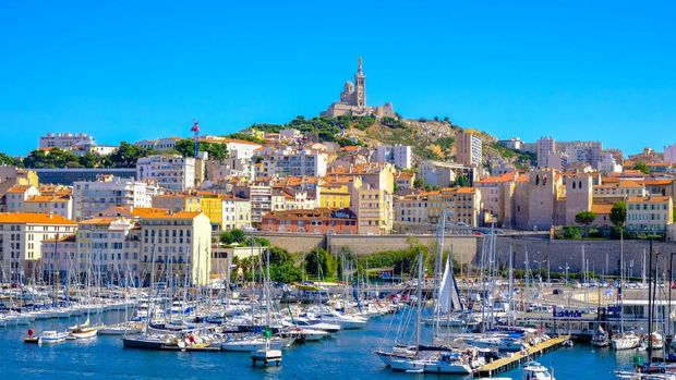 Marseille embankment with yachts and boats in the Old Port and Notre Dame de la Garde., Vieux-Port de Marseille.
