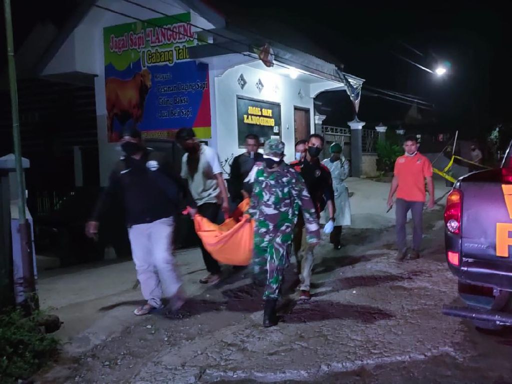 Pria yang Tewas Bersimbah Darah di Blitar Korban Pembunuhan Pria yang Tewas Bersimbah Darah di Blitar Korban Pembunuhan