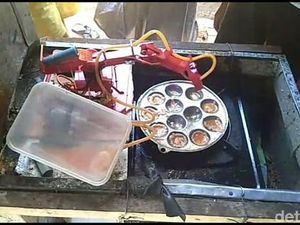 Keren! 4 Robot Buatan Indonesia Ini Bisa Bikin Nasi Goreng dan Telur Goreng Keren! 4 Robot Buatan Indonesia Ini Bisa Bikin Nasi Goreng dan Telur Goreng