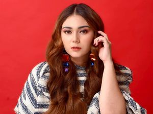 Eksklusif! Menggalau bareng Thalita Latief dalam Tak Cinta Eksklusif! Menggalau bareng Thalita Latief dalam Tak Cinta