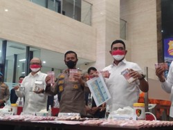 Bareskrim Tangkap 20 Pengedar Uang Rupiah-Dolar Palsu Jaringan Jakarta-Jateng