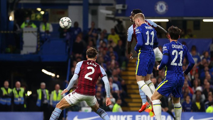 LONDON, ENGLAND - SEPTEMBER 22: Timo Werner of Chelsea scores their sides first goal during the Carabao Cup Third Round match between Chelsea and Aston Villa at Stamford Bridge on September 22, 2021 in London, England. (Photo by Catherine Ivill/Getty Images)