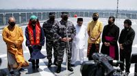 Doa Lintas Agama di Atas KRI Semarang