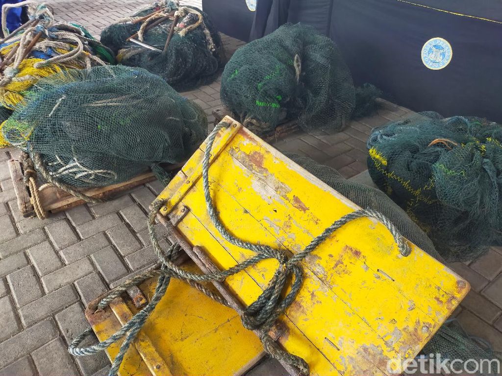 6 Kapal Nelayan di Jatim Diamankan Karena Illegal Fishing