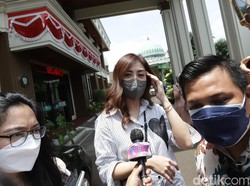 Dhena Devanka Ribut Hebat dengan Jonathan Frizzy Bahas Pihak Ketiga, Siapa?