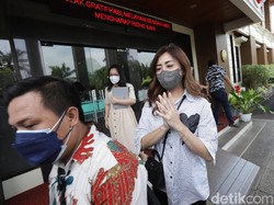 Tendangan Kungfu Jadi Bukti KDRT Ijonk, Dhena: Terima Kasih Kado Ulang Tahunnya