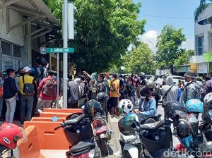 Massa Turun ke Jalan Lagi, Tolak Proyek Malioboro Kota Tegal Massa Turun ke Jalan Lagi, Tolak Proyek Malioboro Kota Tegal