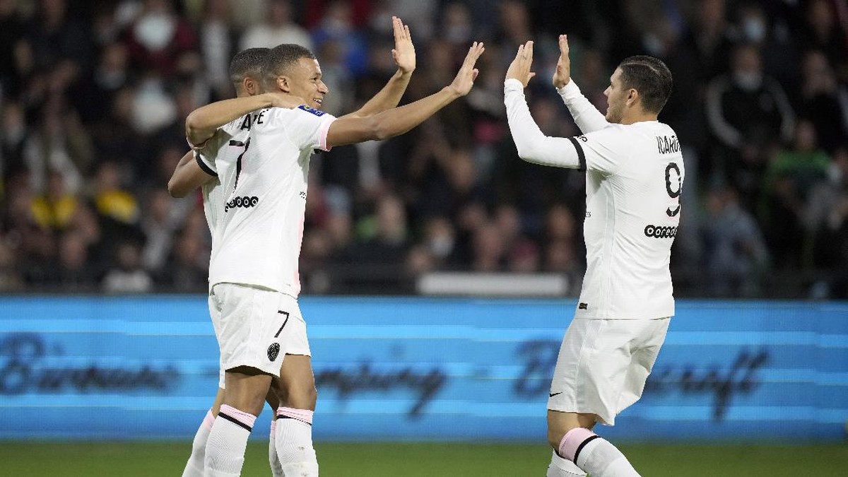 Paris Saint-Germain berhasil mengalahkan Metz. (Foto: AP/Christophe Ena)