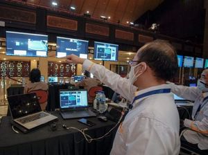 278 Tim dari Perguruan Tinggi Bertanding dalam Kontes Robot Indonesia 278 Tim dari Perguruan Tinggi Bertanding dalam Kontes Robot Indonesia