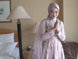 Ria Ricis Pakai Gaun Ungu Saat Dilamar, Teuku Ryan Nangis