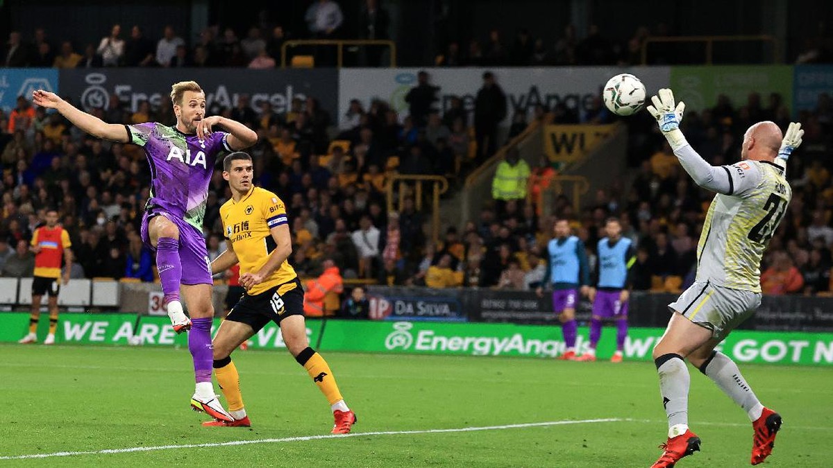 Tottenham Hotspur menang adu penalti atas Wolverhampton Wanderers. (Foto: Getty Images/David Rogers)