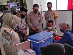 Giliran Pemulung-Tunawisma Jadi Sasaran Vaksinasi COVID-19 di Jombang