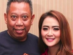 Tukul Masuk RS karena Pendarahan Otak, Vega Darwanti Mohon Doa