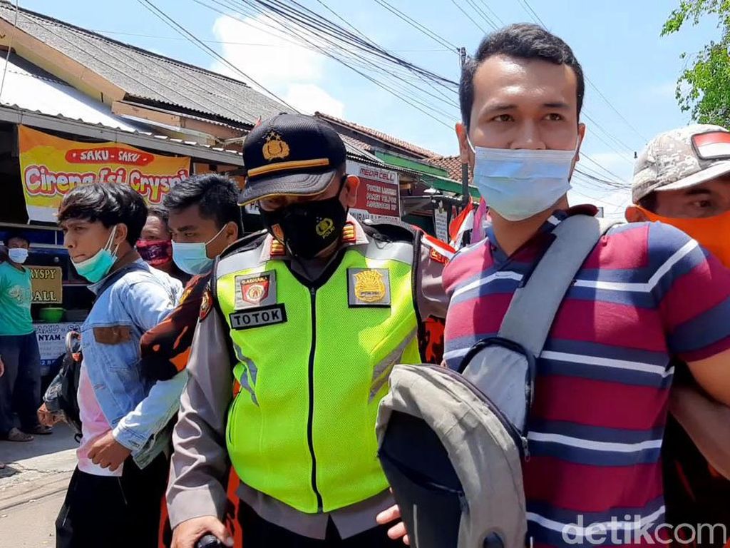 Polda Jateng: Tak Ada Penangkapan Warga saat Kunker Presiden ke Cilacap Polda Jateng: Tak Ada Penangkapan Warga saat Kunker Presiden ke Cilacap
