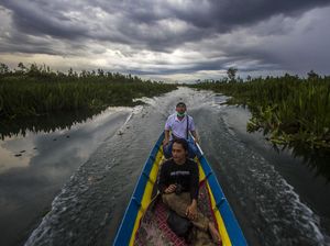 Serunya Wisata Religi Sambil Menyusuri Sungai di Kalsel