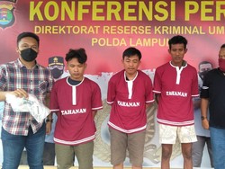 Polisi Tangkap 3 Penjual Senpi Rakitan ke Sindikat Curanmor Lampung