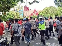 Aksi Demo Peringati Hari Tani di Sukabumi Dibubarkan Paksa Polisi