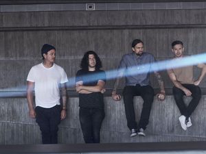 Angels & Airwaves Rilis Album LIFEFORMS Setelah 7 Tahun