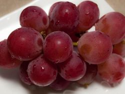 Langka! Buah Anggur Asal Jepang Ini Berhasil Dilelang dengan Harga Rp 167 Juta