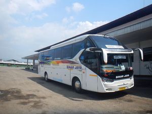Mudik Pakai Bus? Jangan Heran Kalau Mesinnya Tak Dimatikan saat di Rest Area Mudik Pakai Bus? Jangan Heran Kalau Mesinnya Tak Dimatikan saat di Rest Area