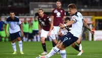 Lazio menjadi tim Italia dengan peluang penalti terbanyak, yakni setiap 315 menit. (Foto: AFP/MARCO BERTORELLO)