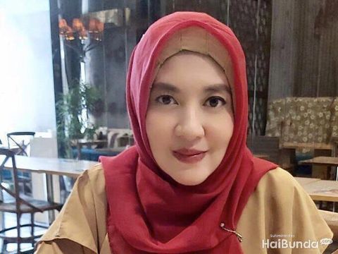 Dr. (Cand) dr. Inggrid Tania, M.Si (Herbal)