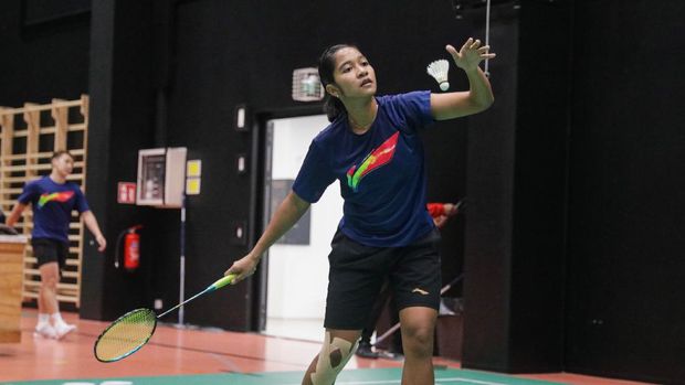 Ester Nurumi sedang berlatih jelang Piala Sudirman. (Arsip PBSI)