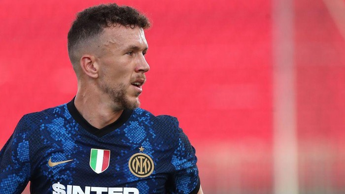 MONZA, ITALY - AUGUST 14: Ivan Perisic of FC Internazionale looks on during the pre-season friendly match between FC Internazionale and Futbolnyj Klub Dynamo Kyïv at U-Power Stadium on August 14, 2021 in Monza, Italy. (Photo by Marco Luzzani/Getty Images )